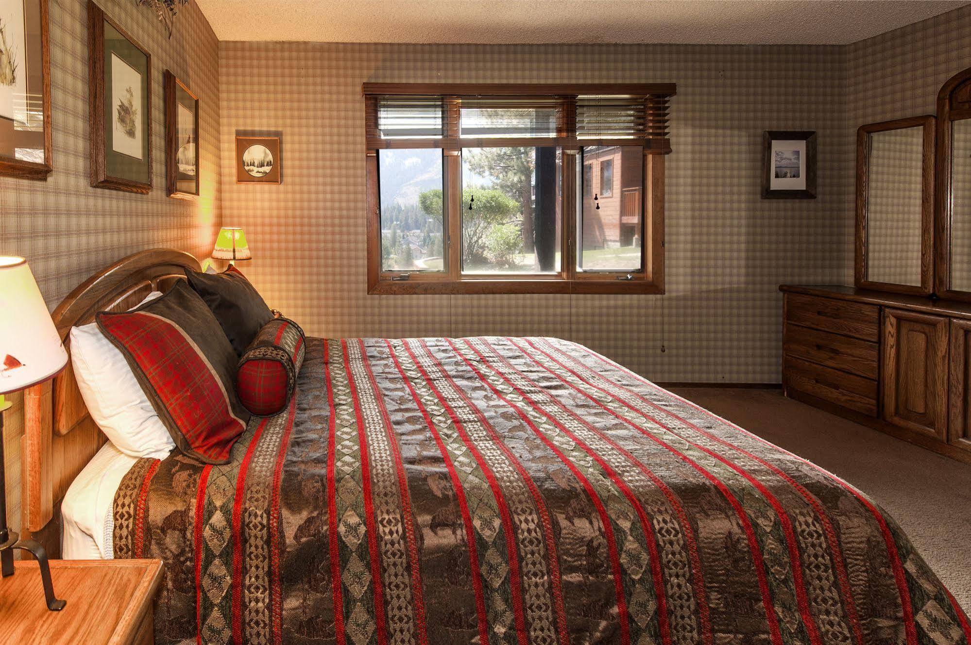 ממות' לייקס Meadow Ridge Condos By Mammoth Slopes Lodging מראה חיצוני תמונה